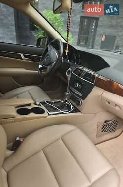 Седан Mercedes-Benz C-Class 2013 в 