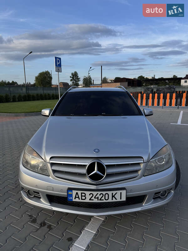 Универсал Mercedes-Benz C-Class 2009 в Виннице