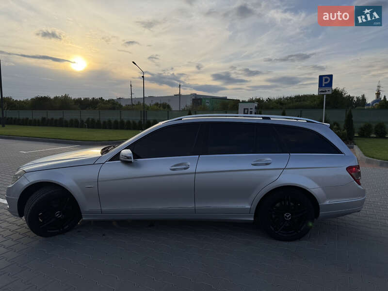 Универсал Mercedes-Benz C-Class 2009 в Виннице