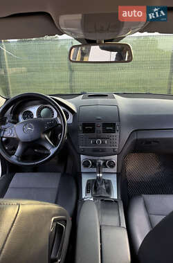 Универсал Mercedes-Benz C-Class 2009 в 