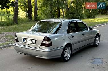 Седан Mercedes-Benz C-Class 2000 в 