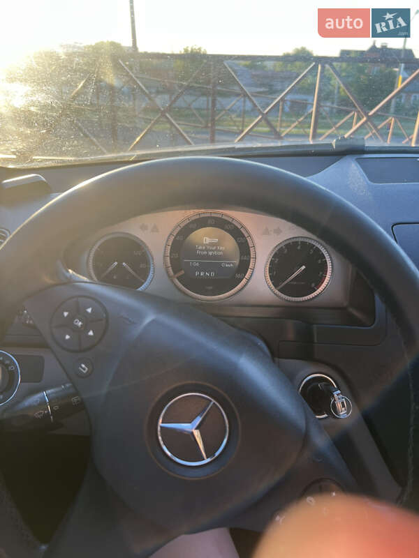 Седан Mercedes-Benz C-Class 2007 в Харькове фото 10 Седан Mercedes-Benz C-Class 2007 в Харькове