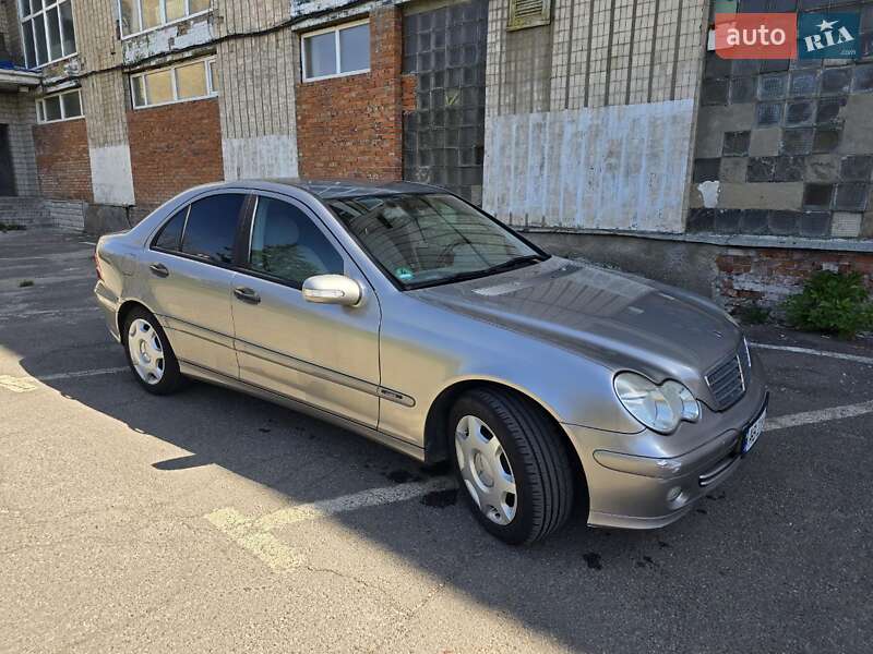 Седан Mercedes-Benz C-Class 2005 в Калинівці