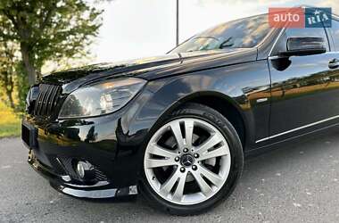 Універсал Mercedes-Benz C-Class 2010 в 