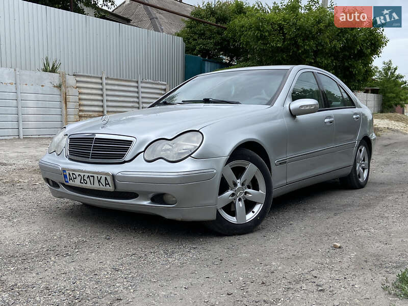 Седан Mercedes-Benz C-Class 2001 в Запорожье