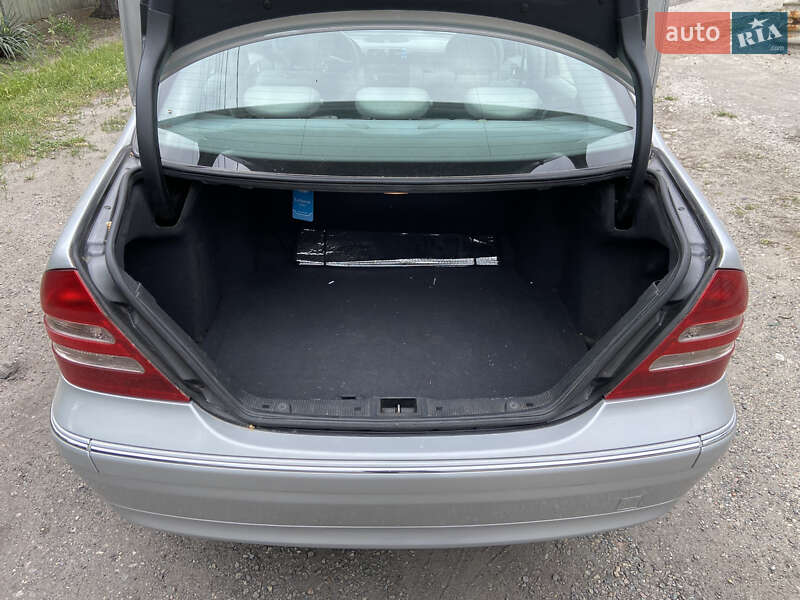 Седан Mercedes-Benz C-Class 2001 в Запорожье