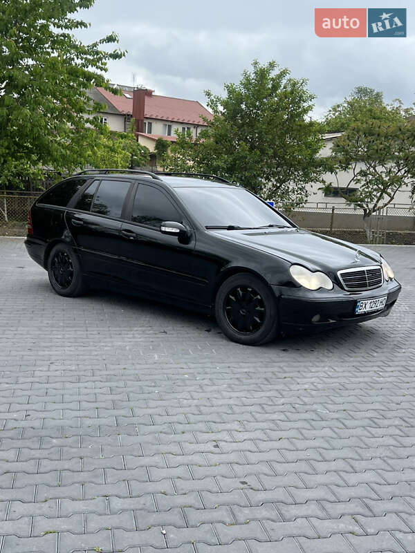 Универсал Mercedes-Benz C-Class 2002 в Зборове