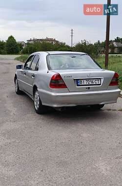 Седан Mercedes-Benz C-Class 1994 в Лубнах