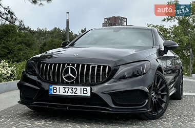 Купе Mercedes-Benz C-Class 2018 в 