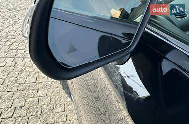 Купе Mercedes-Benz C-Class 2018 в 