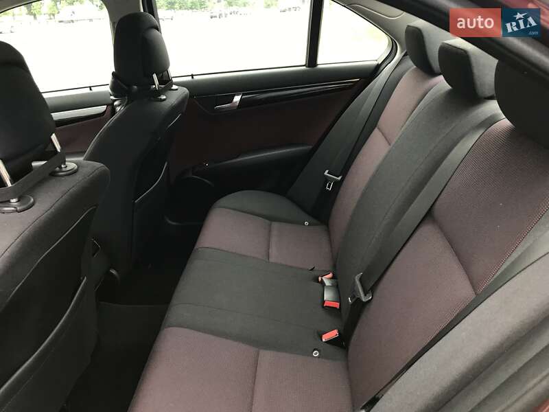 Седан Mercedes-Benz C-Class 2008 в Києві