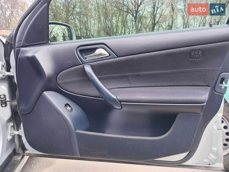 Універсал Mercedes-Benz C-Class 2005 в Дніпрі