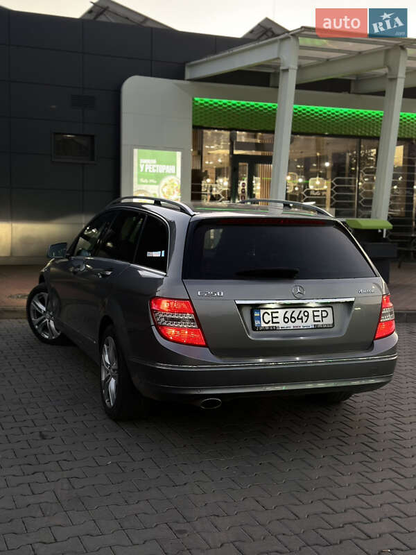 Mercedes-Benz C-Class 2011