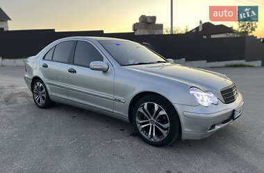Седан Mercedes-Benz C-Class 2003 в 