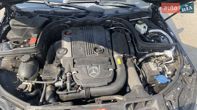 Седан Mercedes-Benz C-Class 2012 в Лубнах