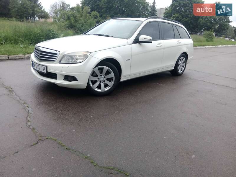 Универсал Mercedes-Benz C-Class 2010 в Ровно
