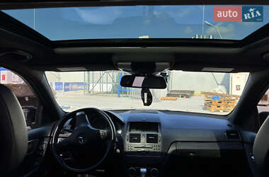 Купе Mercedes-Benz C-Class 2010 в 