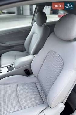 Купе Mercedes-Benz C-Class 2004 в 