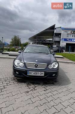 Купе Mercedes-Benz C-Class 2004 в 