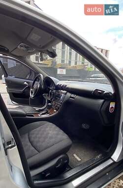 Седан Mercedes-Benz C-Class 2006 в 
