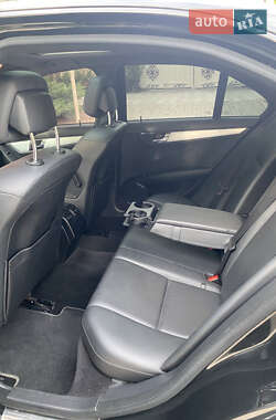 Седан Mercedes-Benz C-Class 2011 в 