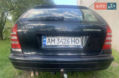 Универсал Mercedes-Benz C-Class 2004 в 