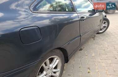 Купе Mercedes-Benz C-Class 2002 в 