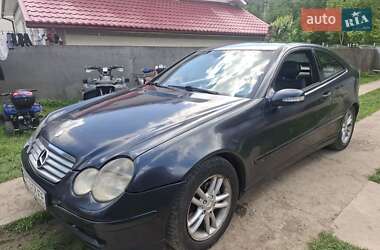 Купе Mercedes-Benz C-Class 2002 в 