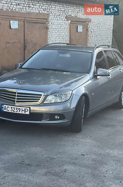 Универсал Mercedes-Benz C-Class 2010 в Луцке