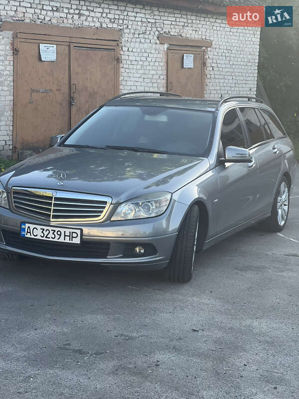 Универсал Mercedes-Benz C-Class 2010 в 