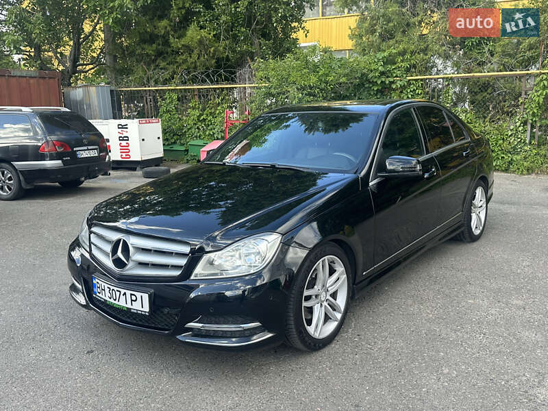 Седан Mercedes-Benz C-Class 2013 в 