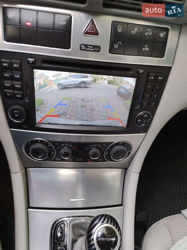 Седан Mercedes-Benz C-Class 2004 в Киеве