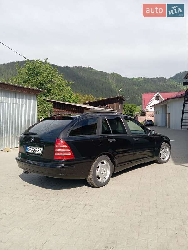 Универсал Mercedes-Benz C-Class 2002 в Верховине