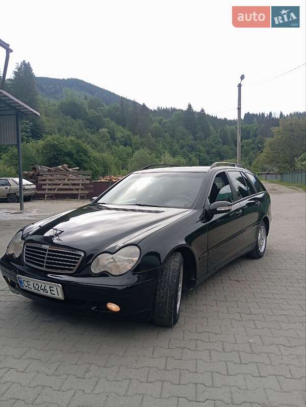 Универсал Mercedes-Benz C-Class 2002 в Верховине