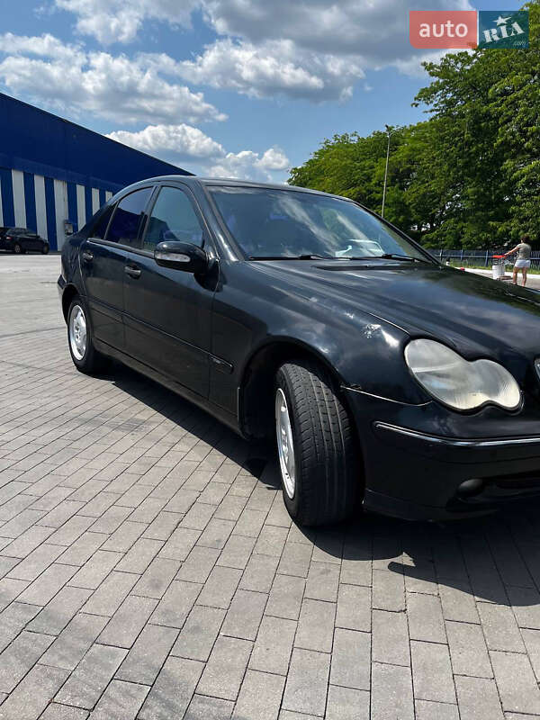 Седан Mercedes-Benz C-Class 2002 в Одессе