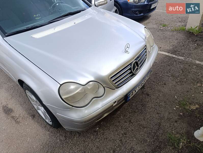 Седан Mercedes-Benz C-Class 2000 в Харкові