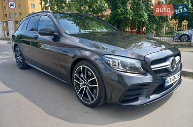 Универсал Mercedes-Benz C-Class 2019 в Киеве
