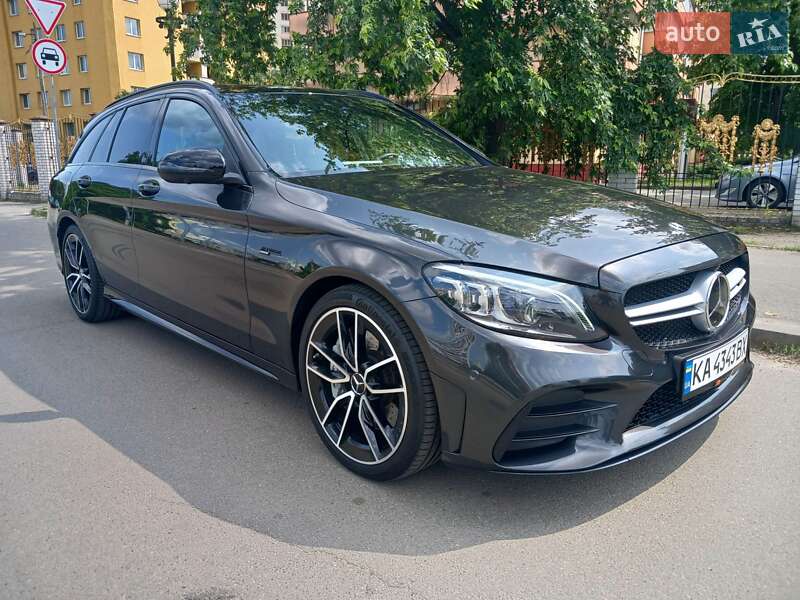 Универсал Mercedes-Benz C-Class 2019 в Киеве