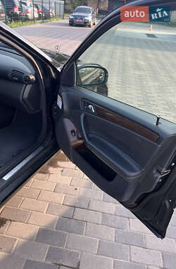 Седан Mercedes-Benz C-Class 2003 в 