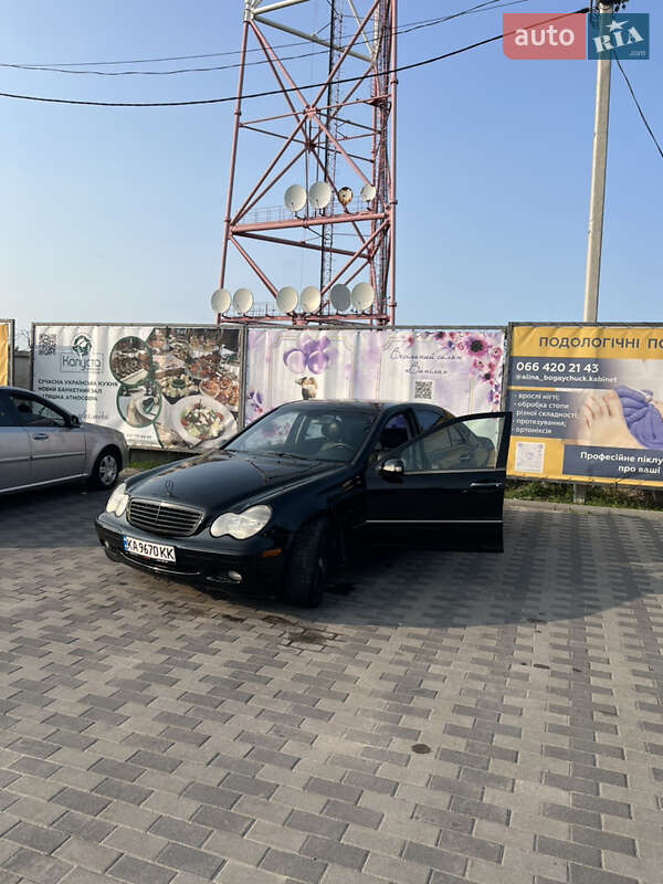 Седан Mercedes-Benz C-Class 2003 в Лубнах