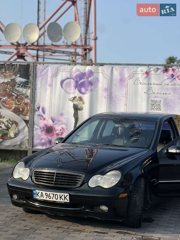 Седан Mercedes-Benz C-Class 2003 в Лубнах
