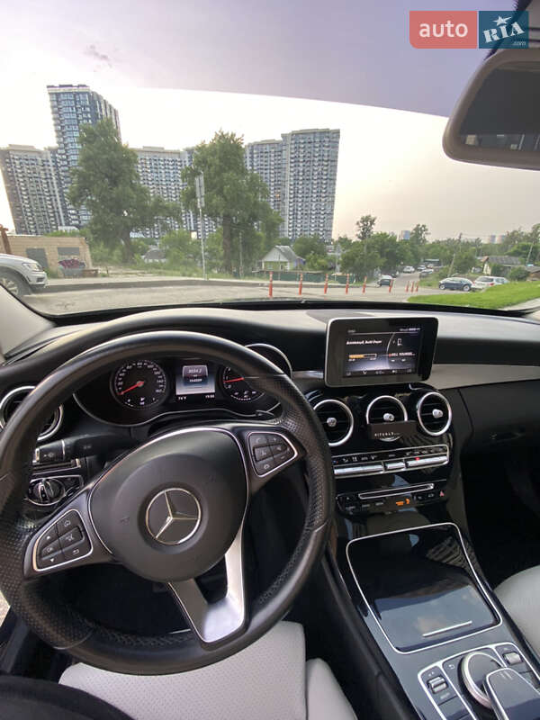 Седан Mercedes-Benz C-Class 2015 в Киеве
