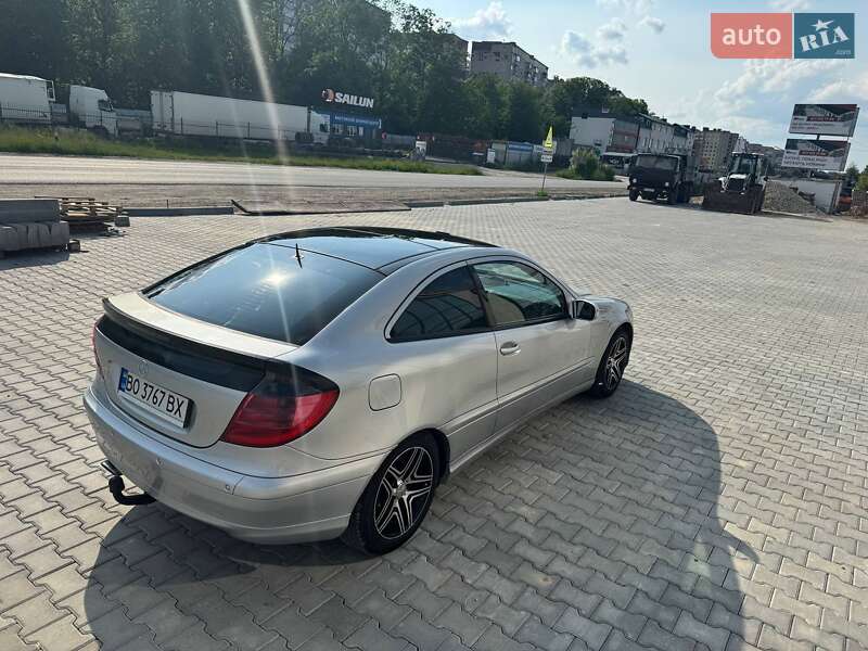 Купе Mercedes-Benz C-Class 2003 в Тернополе