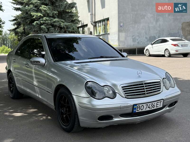 Седан Mercedes-Benz C-Class 2000 в Ровно