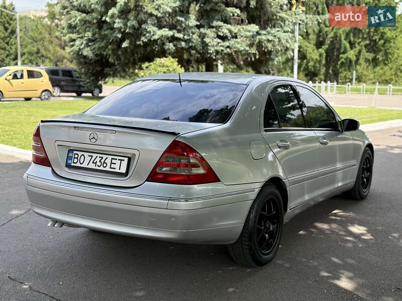 Седан Mercedes-Benz C-Class 2000 в Ровно