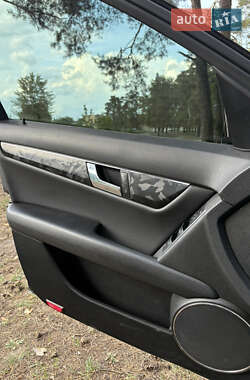Универсал Mercedes-Benz C-Class 2010 в 