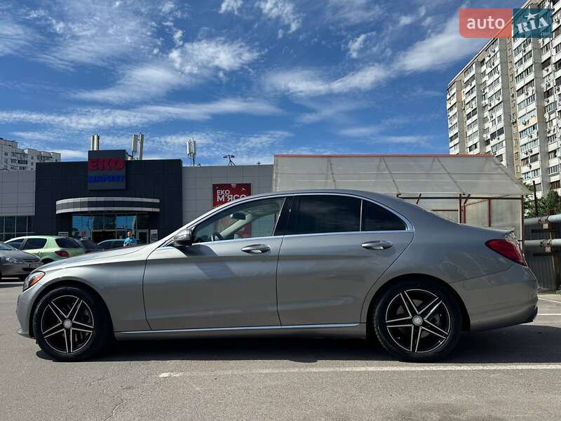 Седан Mercedes-Benz C-Class 2015 в Киеве