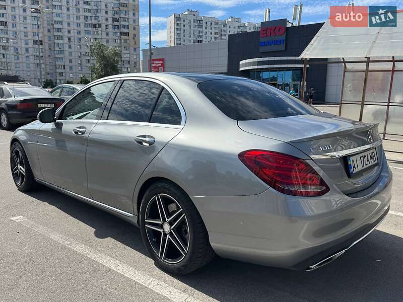 Седан Mercedes-Benz C-Class 2015 в Киеве