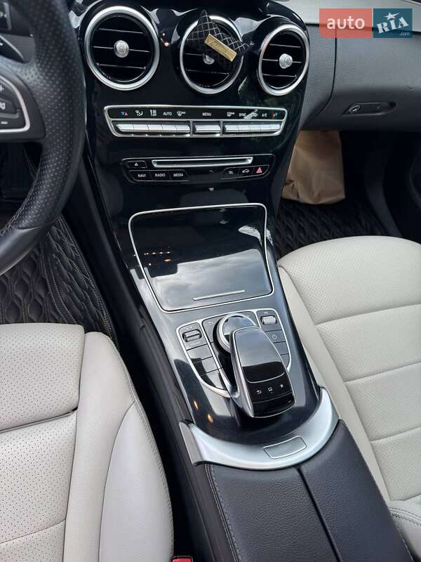 Седан Mercedes-Benz C-Class 2015 в Киеве