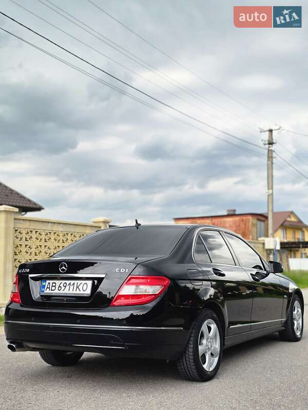 Седан Mercedes-Benz C-Class 2010 в Вінниці